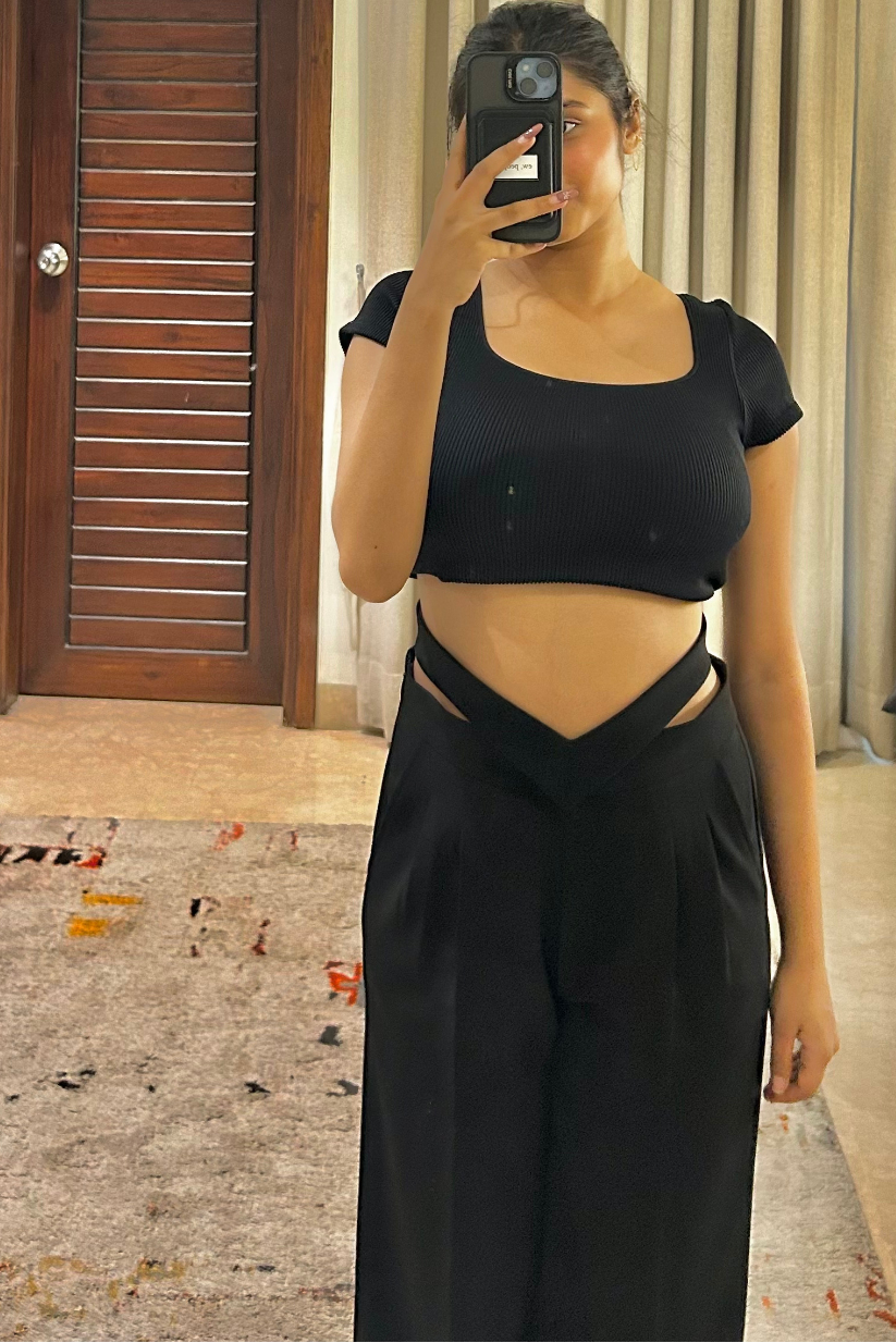 Black Trousers – Wide-Leg High-Waist Pants for Women