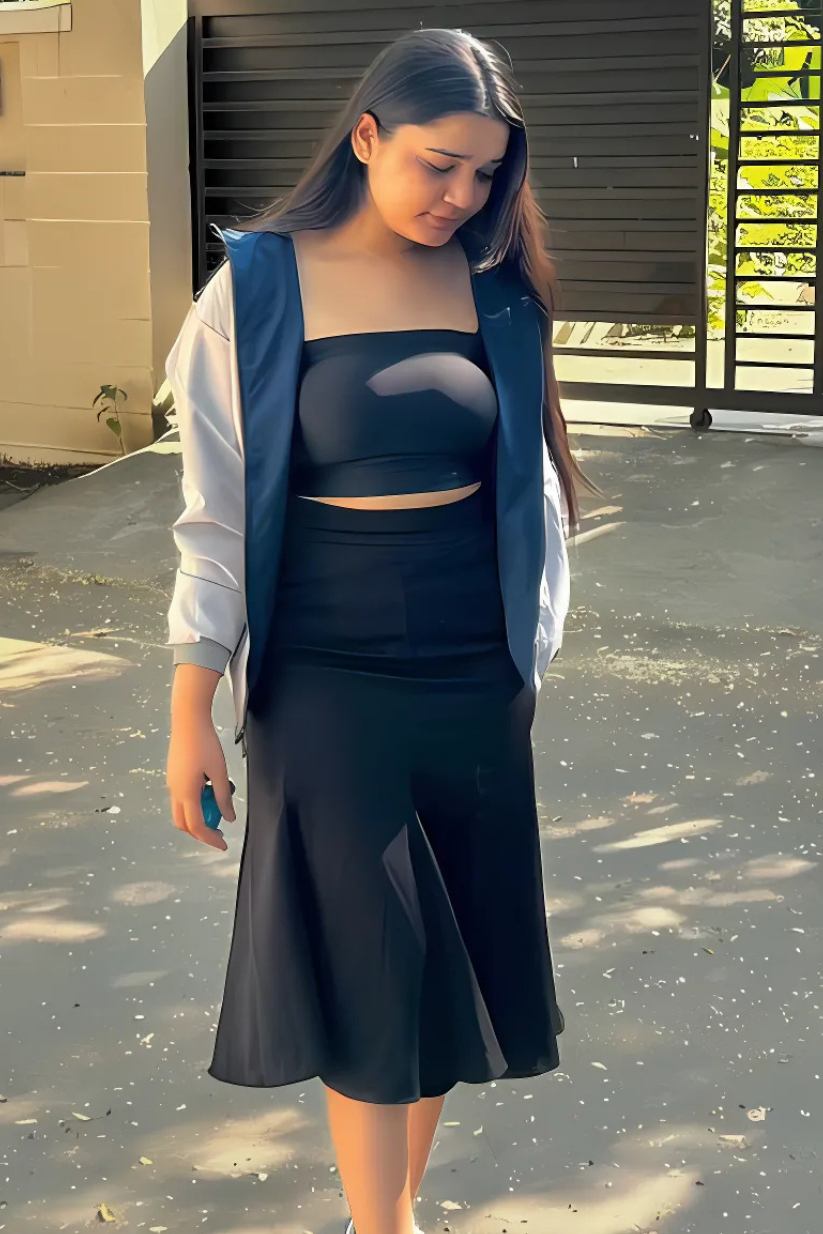 Black Mermaid Skirt for Women – Elegant Mermaid Silhouette Midi
